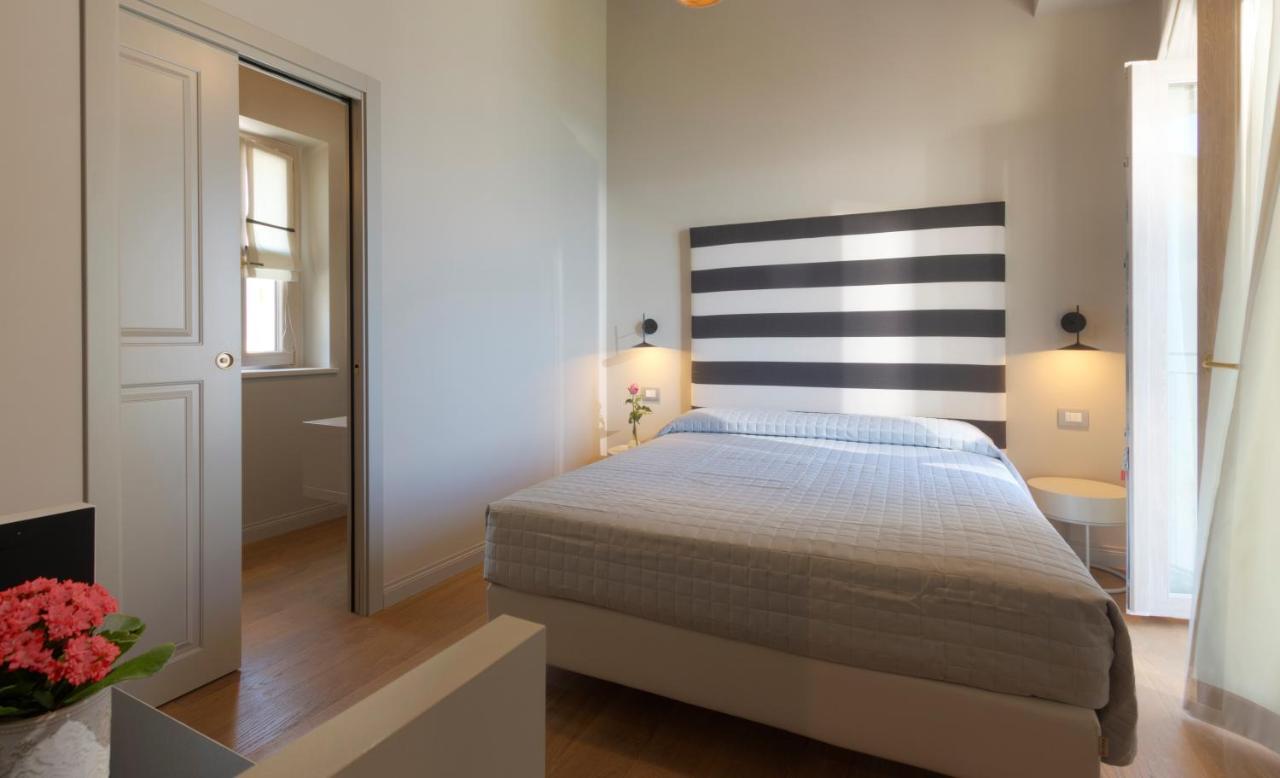 Diecidodici Boutiquerooms Sirolo Ngoại thất bức ảnh
